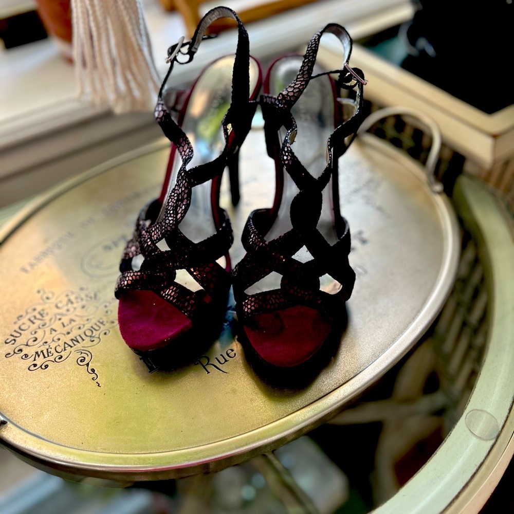 Purple leather snakeskin strappy heels, never worn.